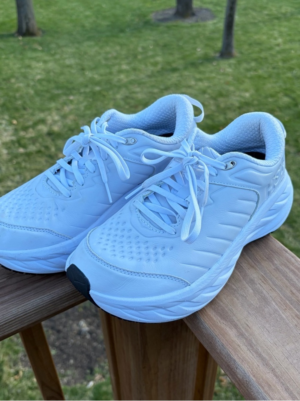 Hoka One One White Women's Bondi SR Athletic Sneakers